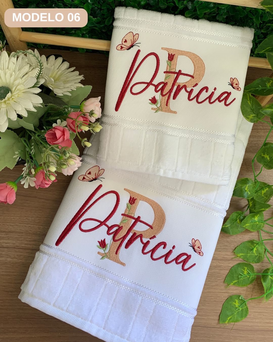 toalha de banho e rosto bordadas feminina
