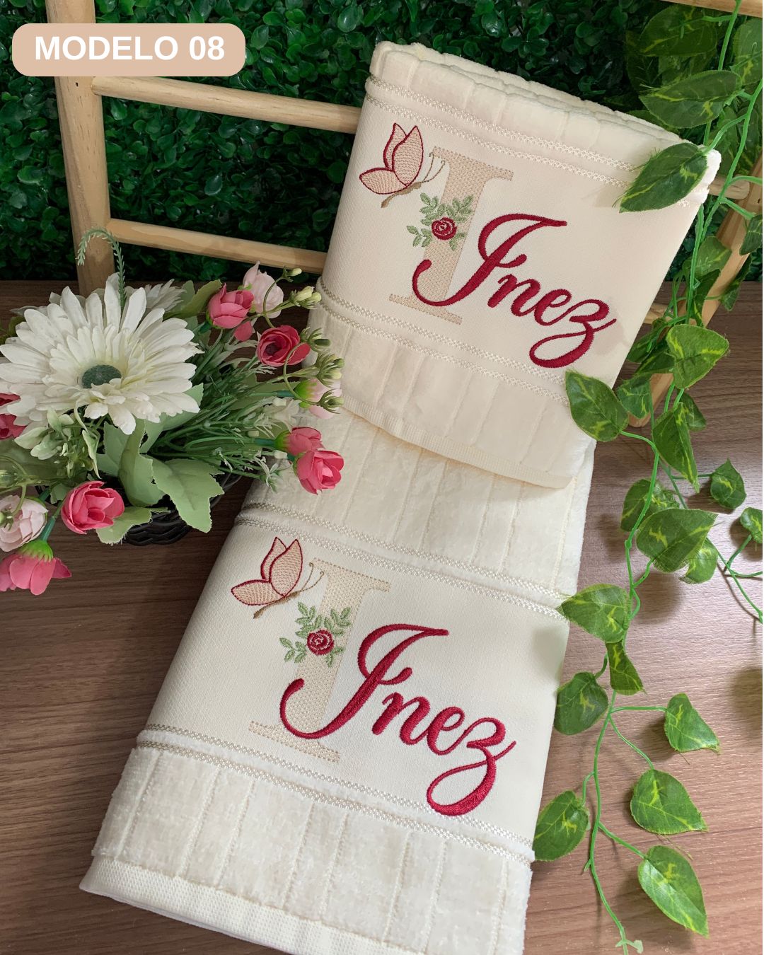 toalha de banho e rosto bordadas feminina